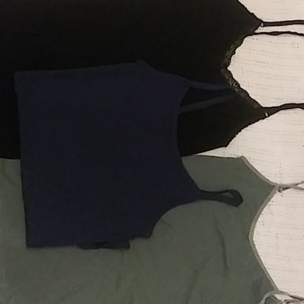 💲2for13💲Bundle of tanks small